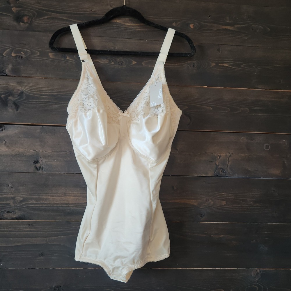 Va Bien 1291 Minus Touch Vintage Firm Control Bodysuit Brief 40DDD PCH Beige NWT